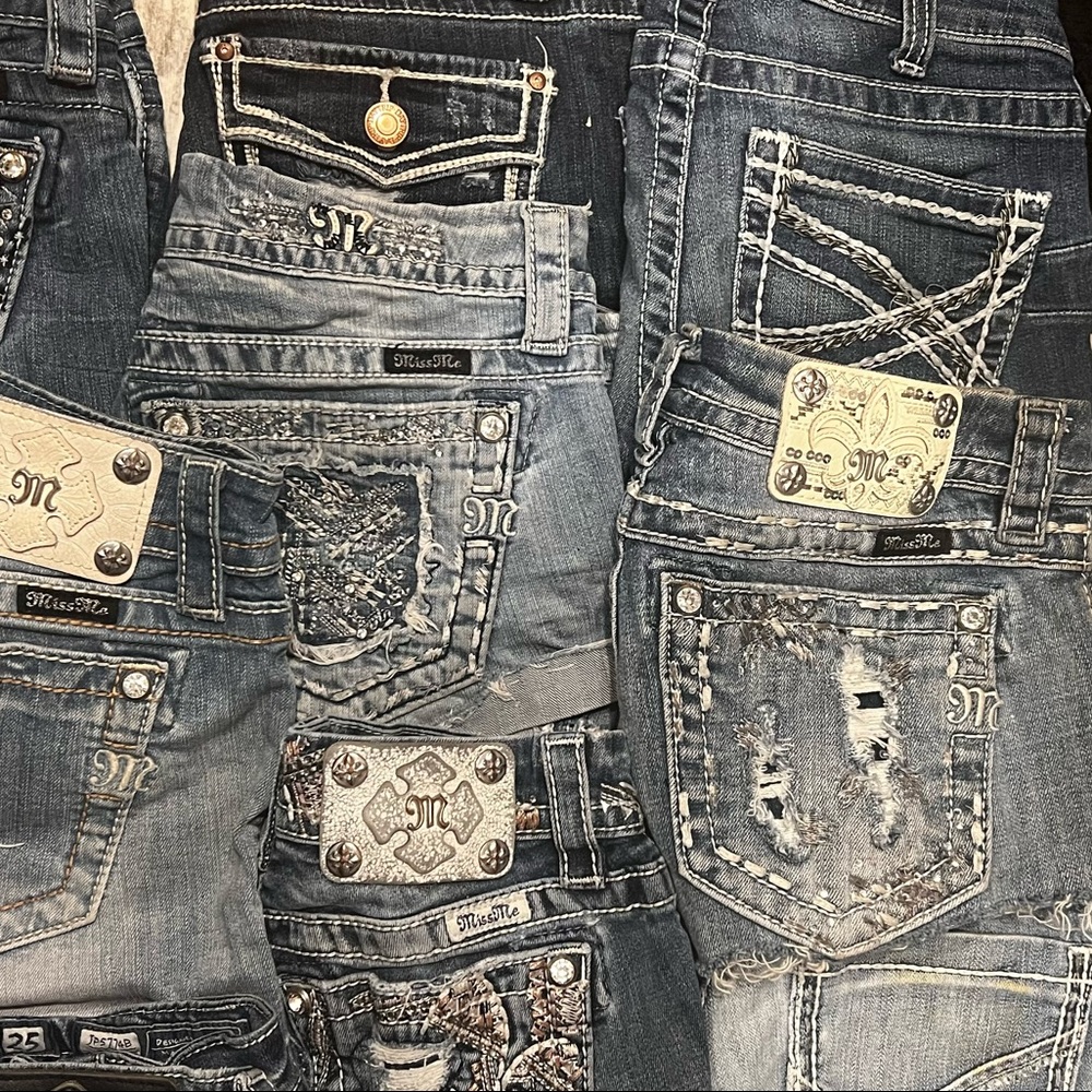 Not for sale Miss Me & BKE Cut off shorts - Picture 4 of 11